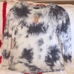 American Eagle Tie Died Sweater NWT